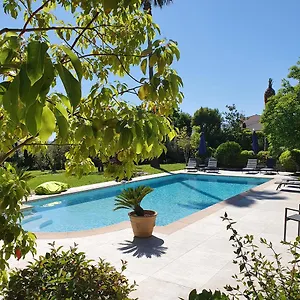 Bed & Breakfast Le Domaine Des Muriers - Charme, Chic, Calme En Provence Cote D'azur, Plascassier